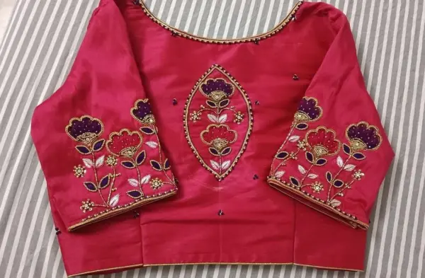 Chic Pink Floral Work Boat Neck Blouse for Occasions