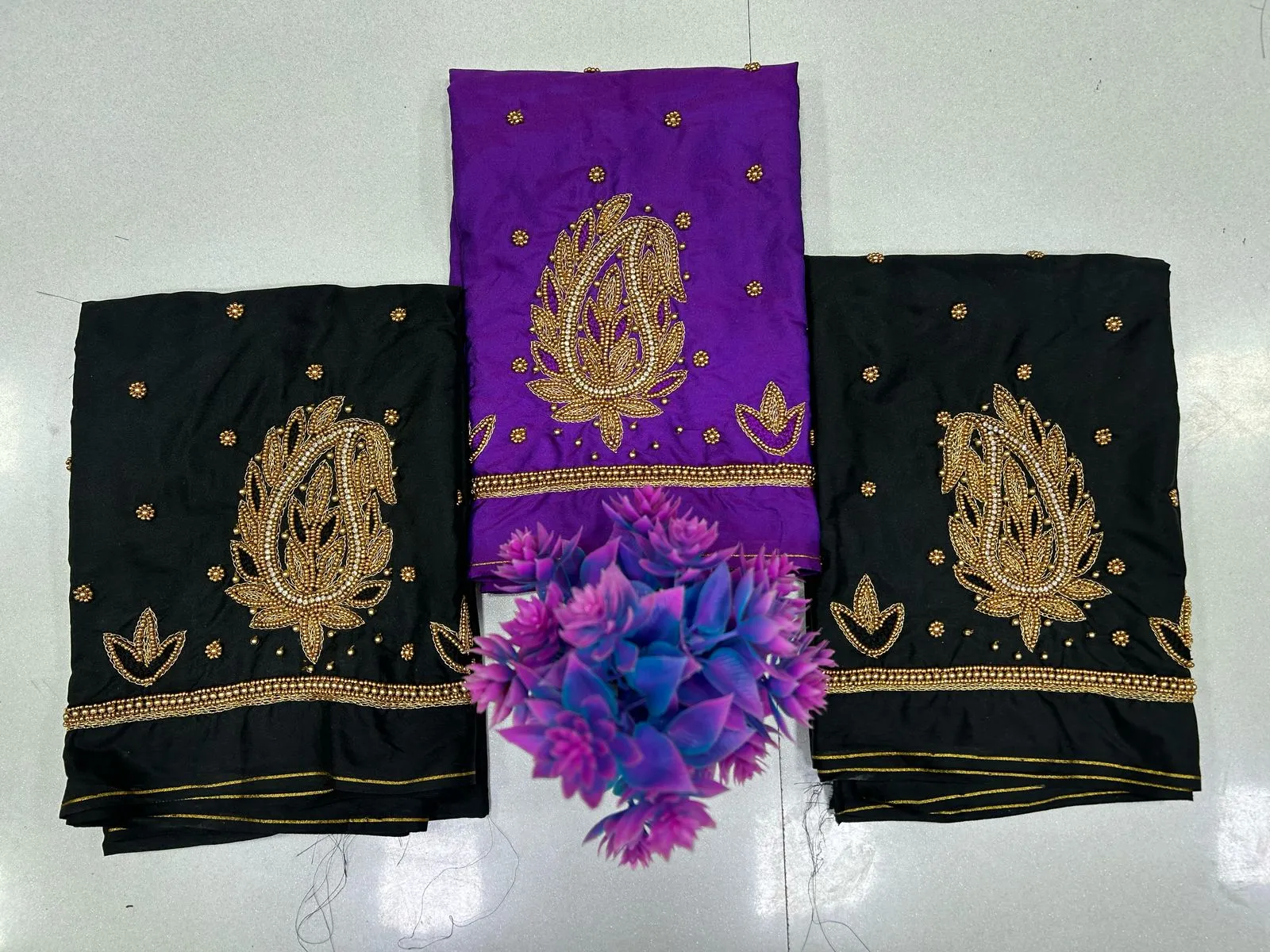 Elegant Heritage – Mango Buti Work at Unbeatable Offers!