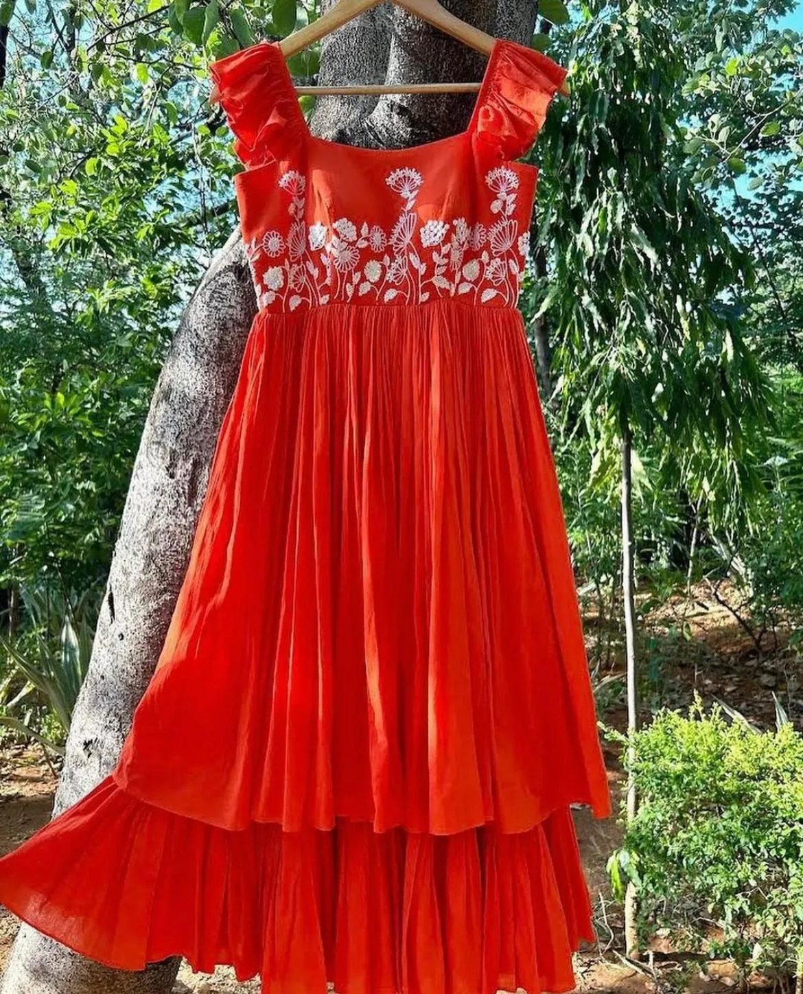 Style Redefined – Graceful Maggam Work on Soft Mull Cotton Frocks