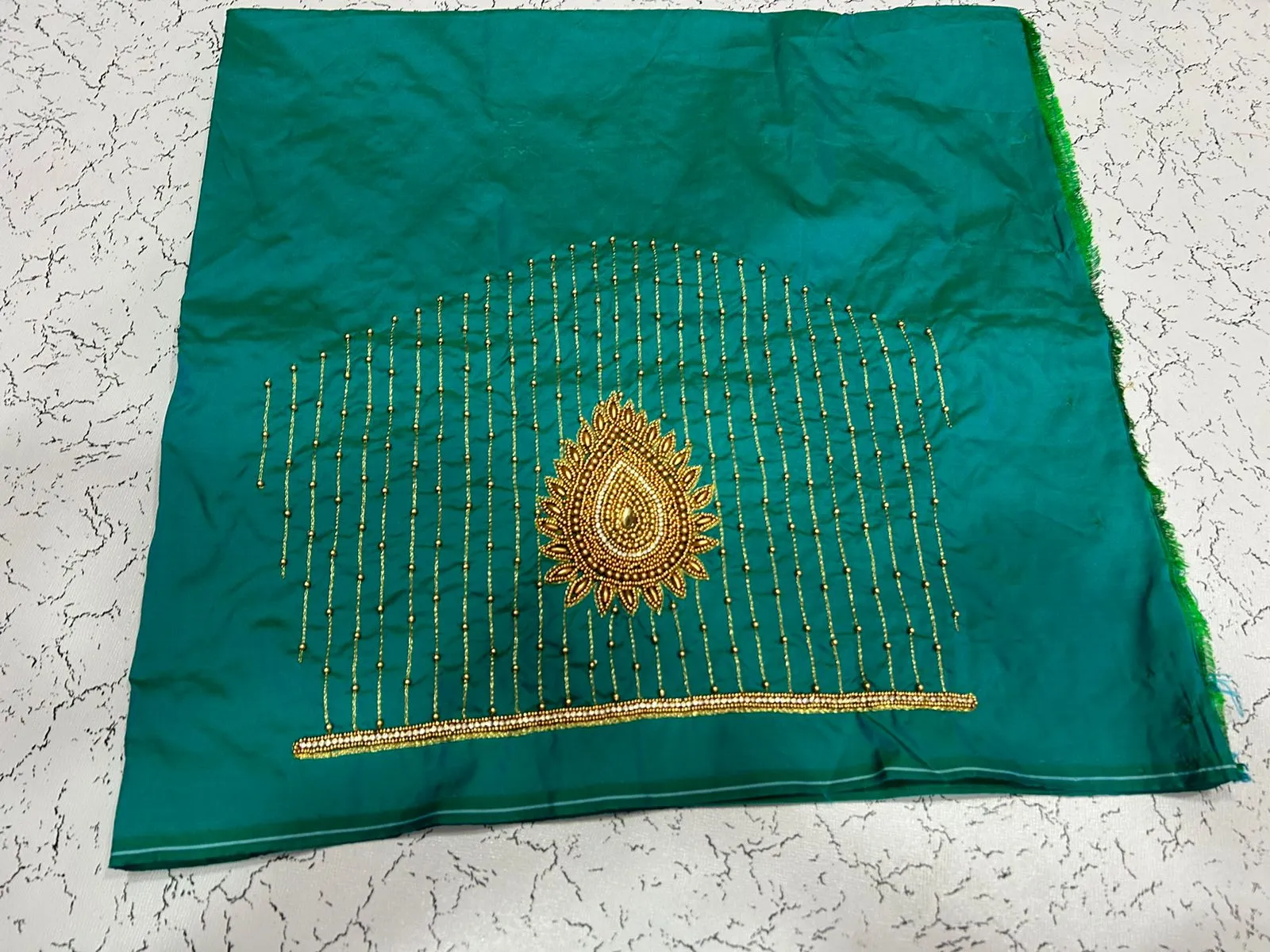 Elegant Tilakam Buti Lines Design Blouse – Latest Trend at Exclusive Offer!