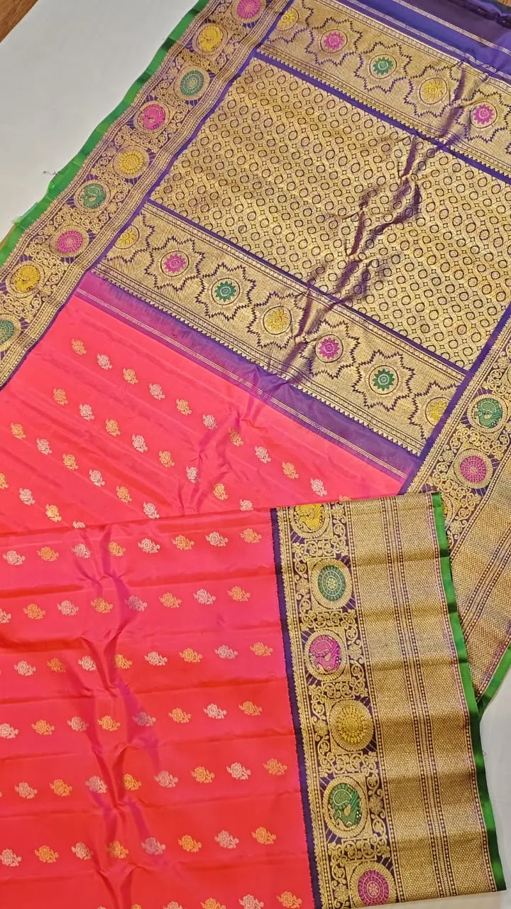 Majestic Gadwal Silk Saree with Dual Turning Meena Weave Kuthu Interlock Masterpiece