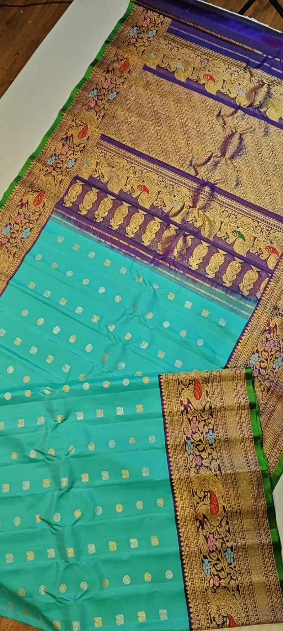 Majestic Gadwal Silk Saree with Dual Turning Meena Weave Kuthu Interlock Masterpiece