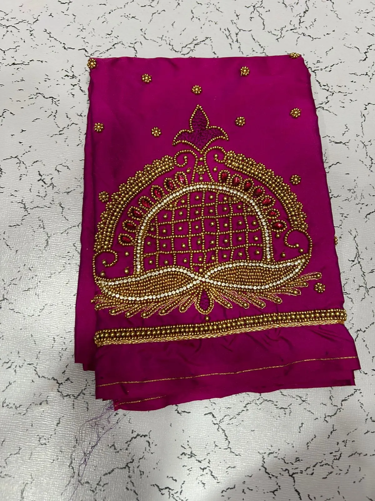 Timeless Charm: Checks Aariwork Blouse Now on Exclusive Offer!