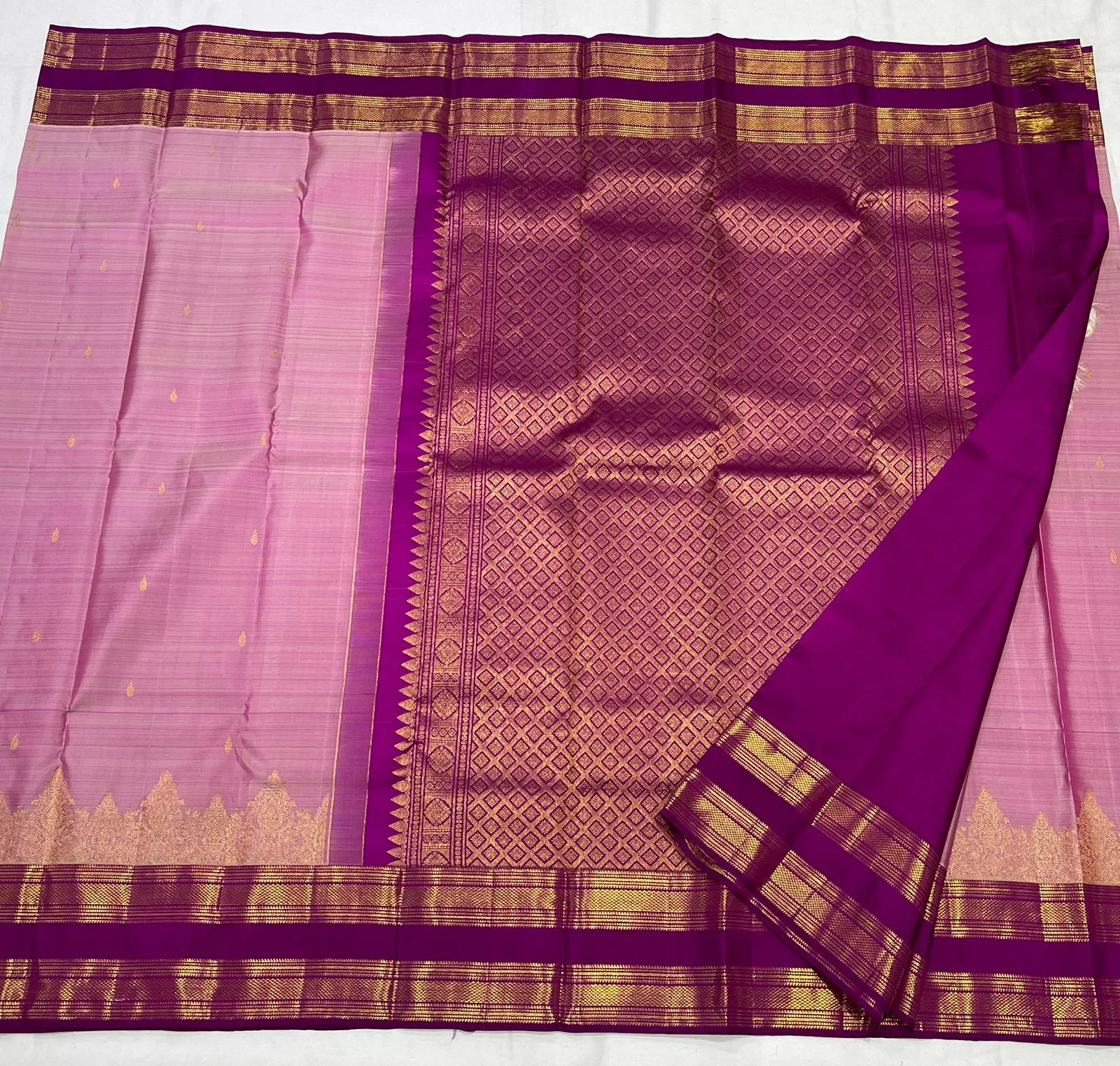 Opulent Onion Pink Pure Kanchipuram Pattu Saree  2G++ Zari | Silk Mark Certified Handloom Elegance - Image 2
