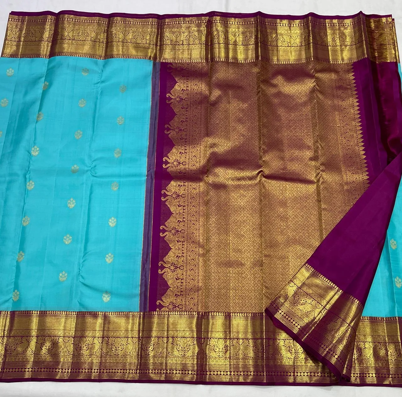 Royal Blue 100% Pure Kanchipuram Handloom Silk Saree Authentic Silk Mark Certified  2G++ Pure Zari Premium Pattu Saree - Image 2