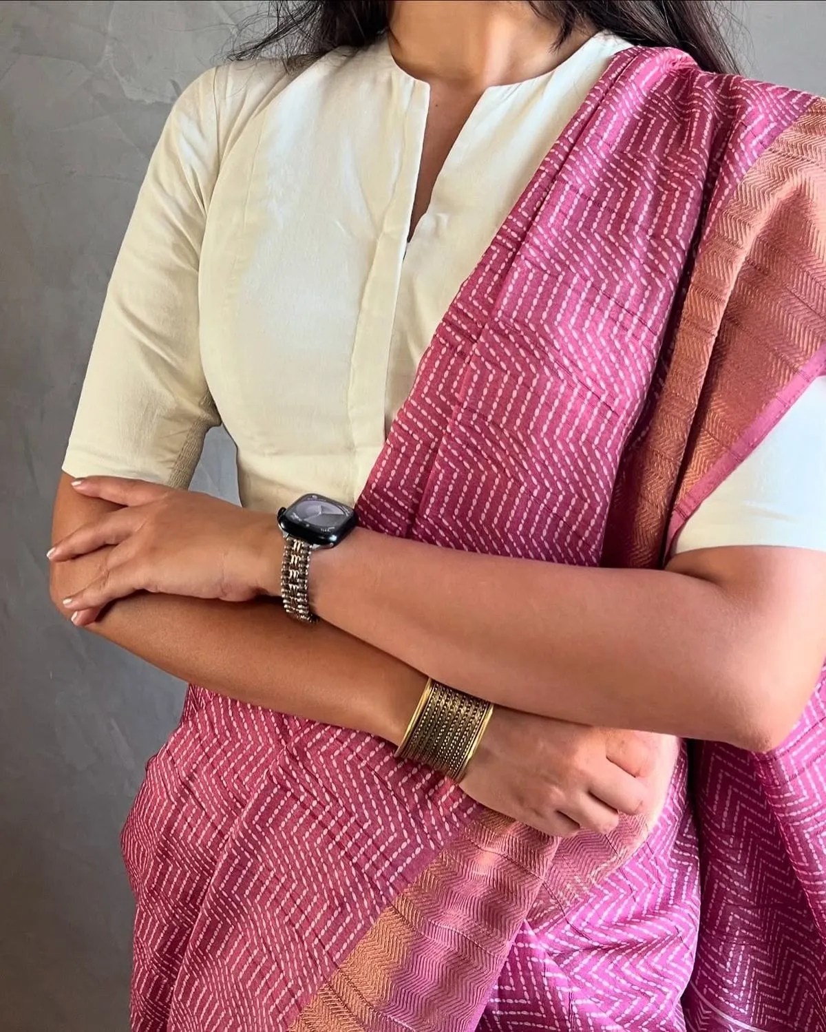 Elegant White Prince Cut Designer Blouse Trending Daily Wear Style 2025 - Image 2